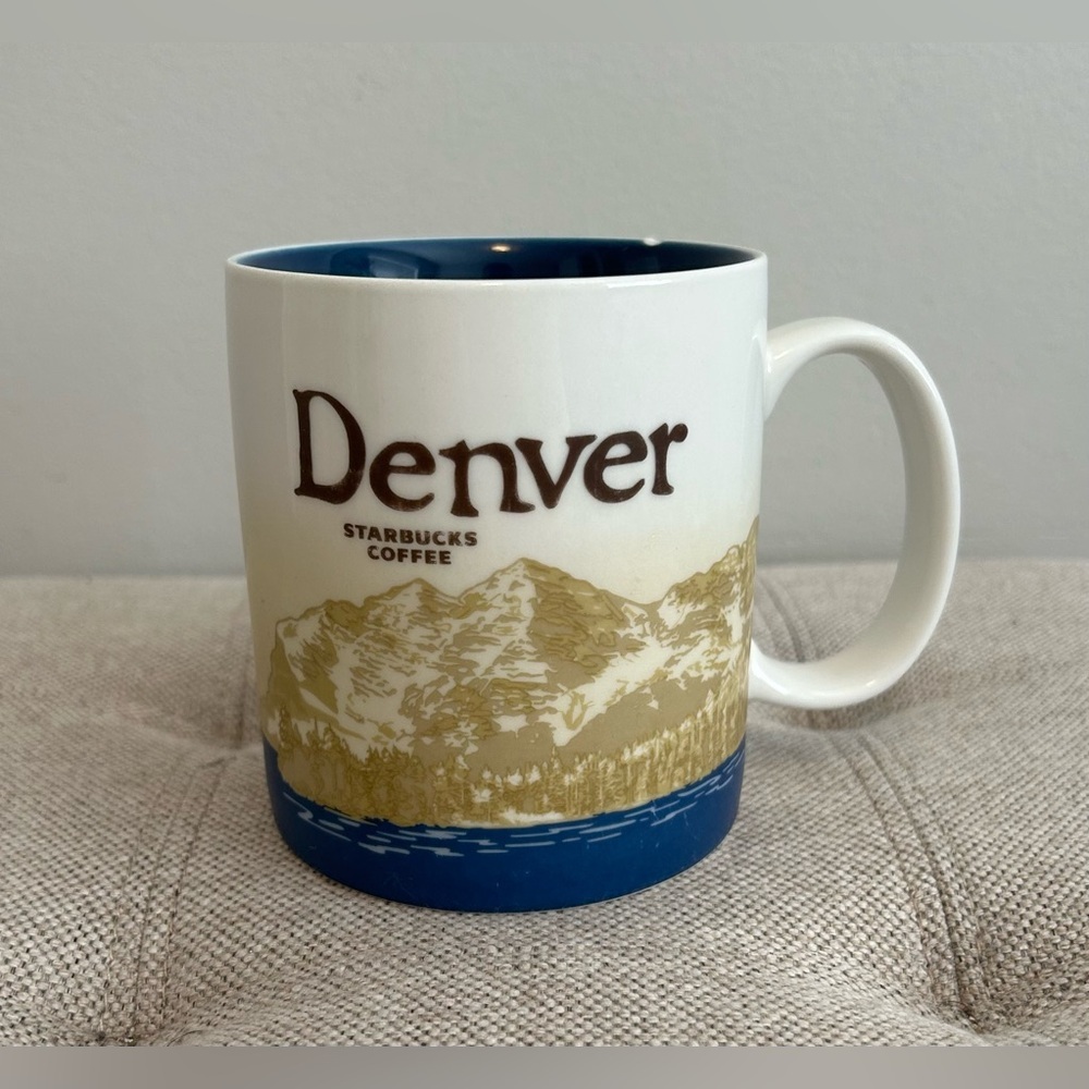 Starbucks Collector Series 2009 Denver 16-ounce mug Collector Series